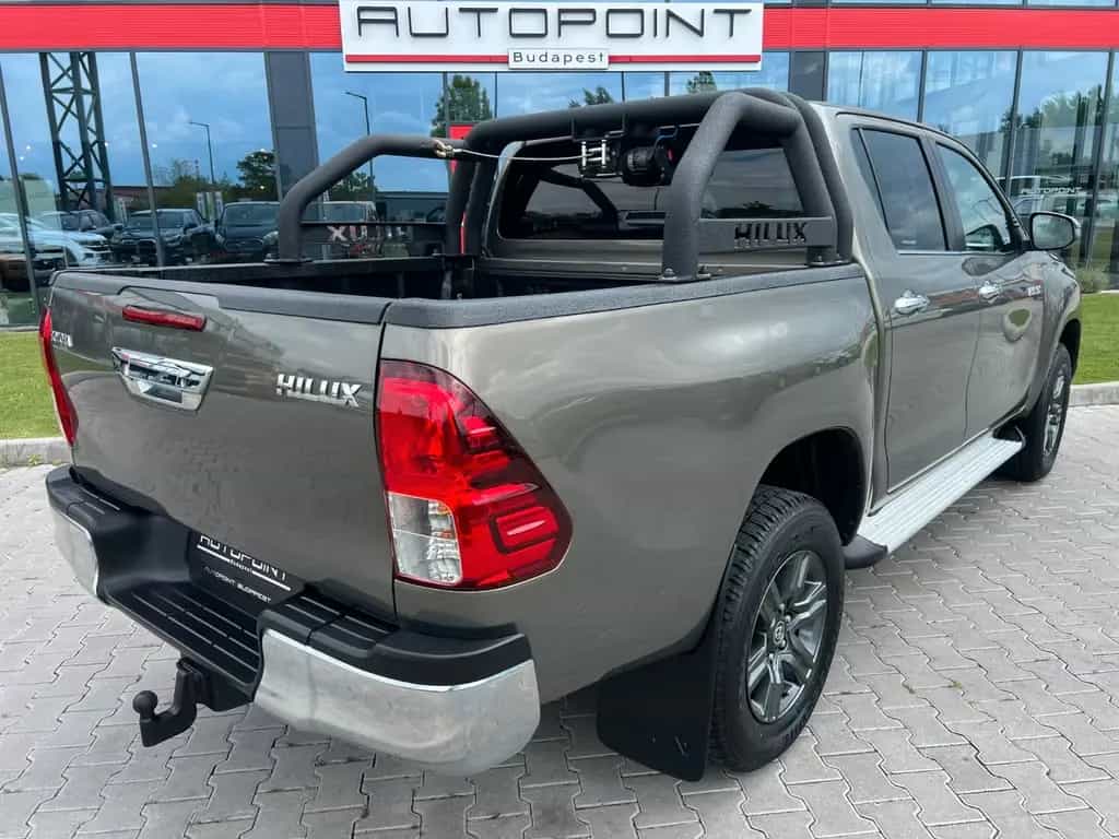 Toyota Hilux 2.8 D-4D Comfort TSS°GARANTIE°SEILWINDE 11/2023-photo-2