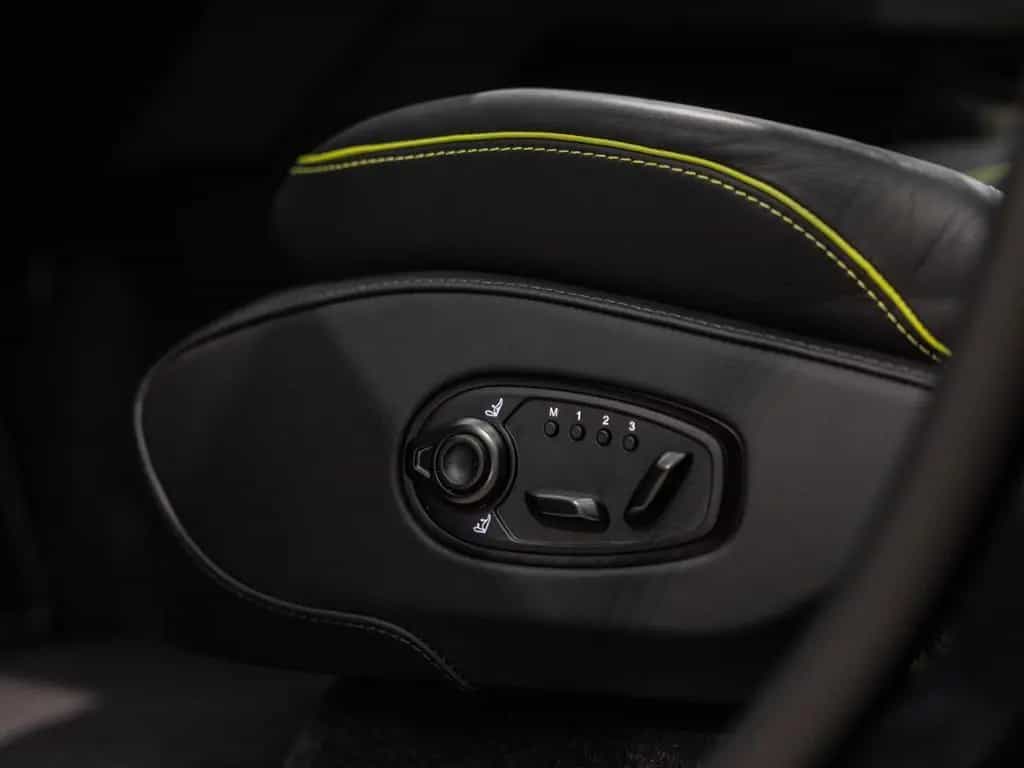 Aston Martin DBX 707 AMR Aston Martin Hamburg 04/2026-photo-20