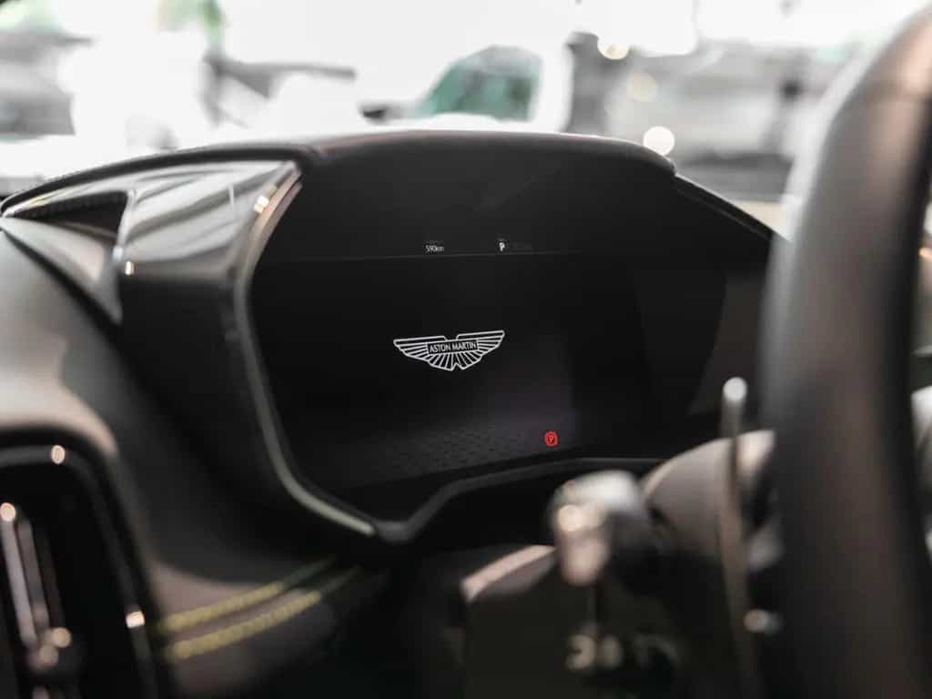 Aston Martin DBX 707 AMR Aston Martin Hamburg 04/2026-photo-22
