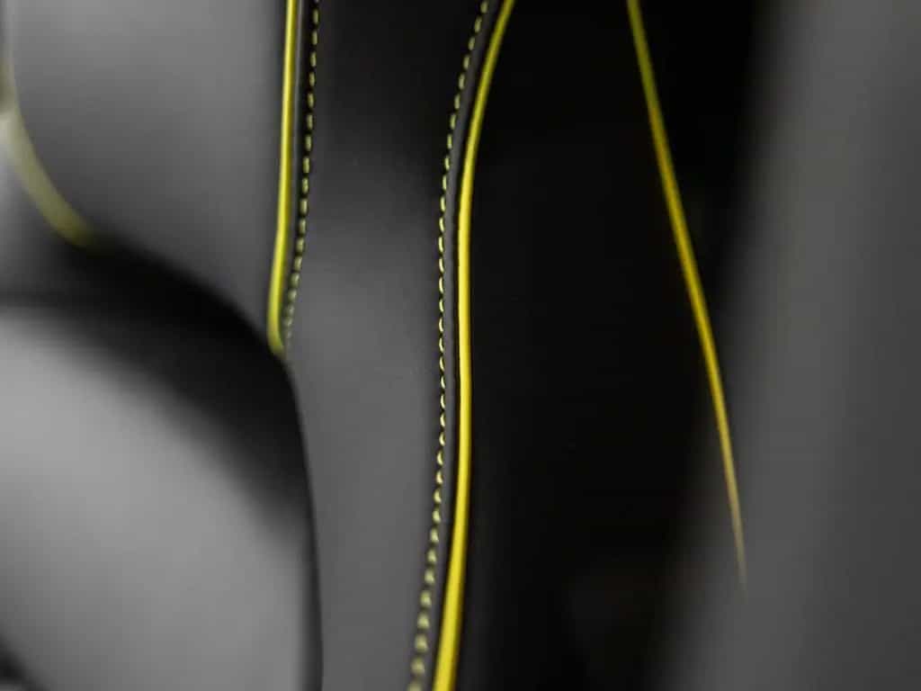 Aston Martin DBX 707 AMR Aston Martin Hamburg 04/2026-photo-24