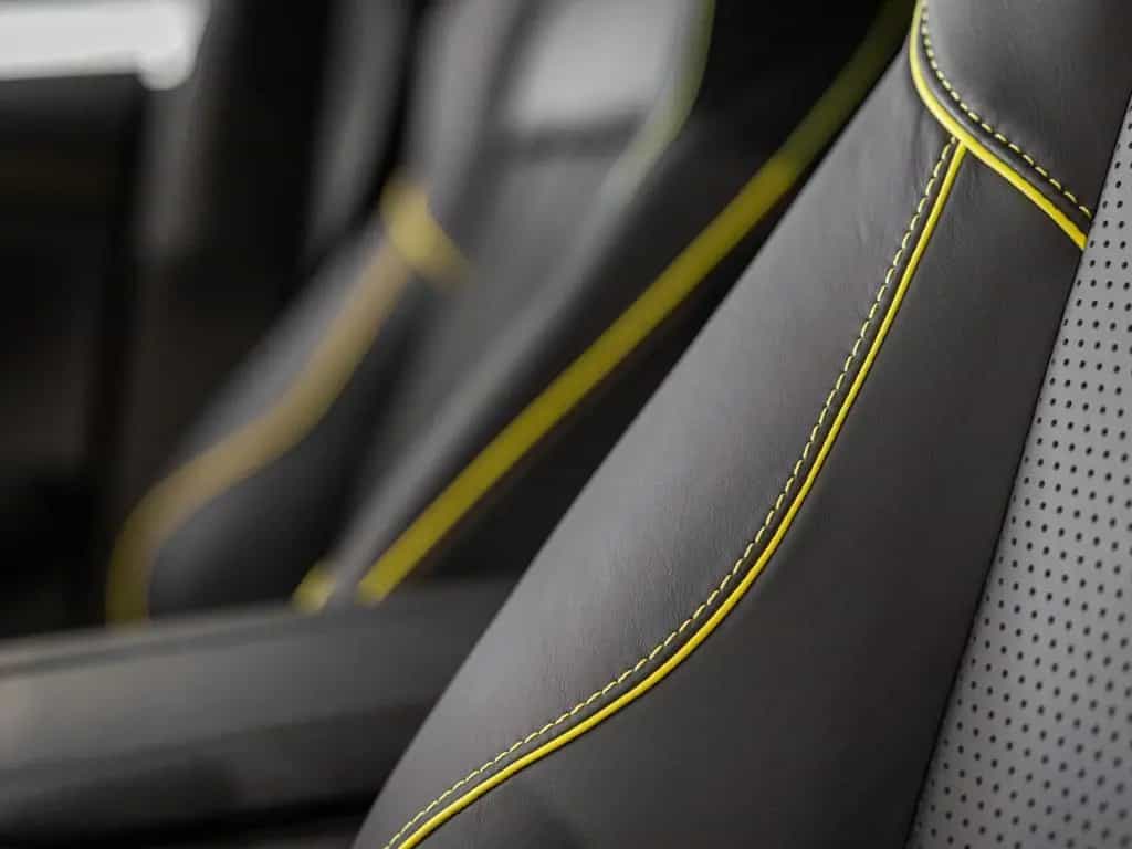 Aston Martin DBX 707 AMR Aston Martin Hamburg 04/2026-photo-25