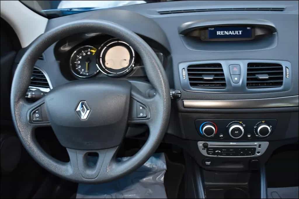 Renault Megane III Lim. 5-trg. Authentique TÜV-12/27 09/2015-photo-16