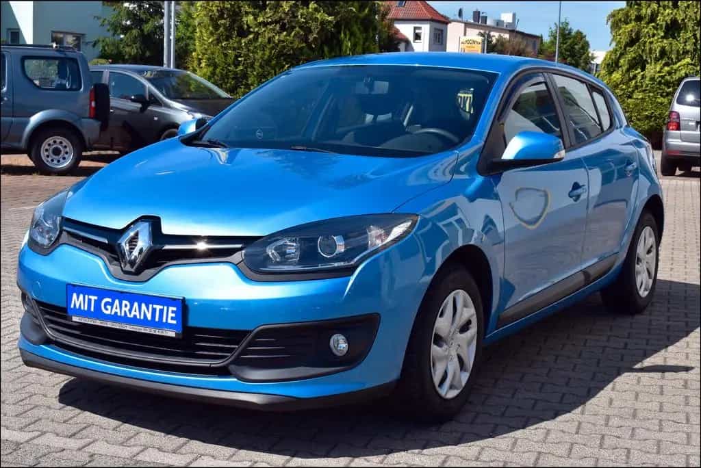 Renault Megane III Lim. 5-trg. Authentique TÜV-12/27 09/2015-photo-5