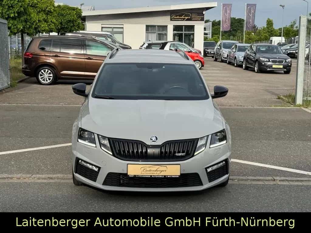 Skoda Octavia RS 2.0Ltr*DSG*LED*NAVI*ALCANTARA*SHZ*PDC 06/2017-photo-35