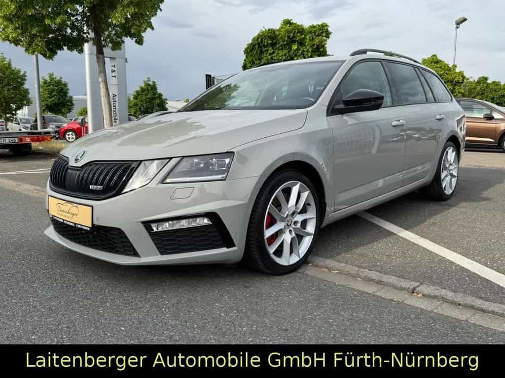 Skoda Octavia RS 2.0Ltr*DSG*LED*NAVI*ALCANTARA*SHZ*PDC 06/2017-photo-38