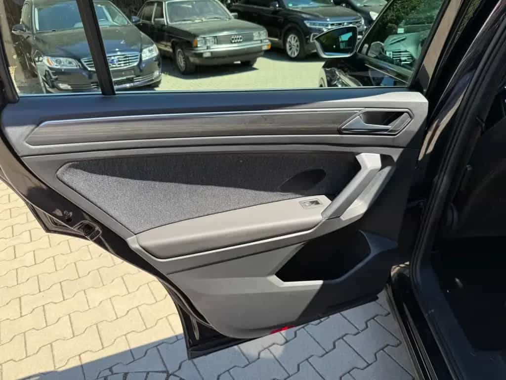 Seat Tarraco 2.0 TSI Xcellence 4Drive·7Sitzer·DSG·AHK 05/2019-photo-30