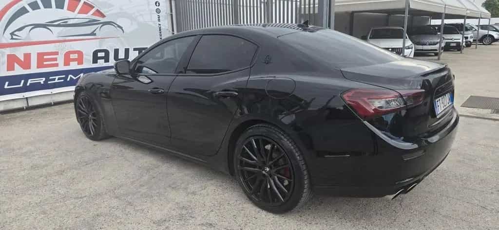 Maserati Ghibli V6 Diesel 05/2015-photo-2