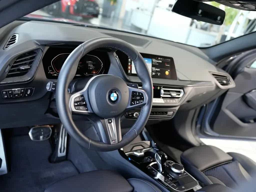BMW 218 Gran Coupé 218 Gran Coupe i M Sport 19LM Panorama Kamera 12/2024-photo-1