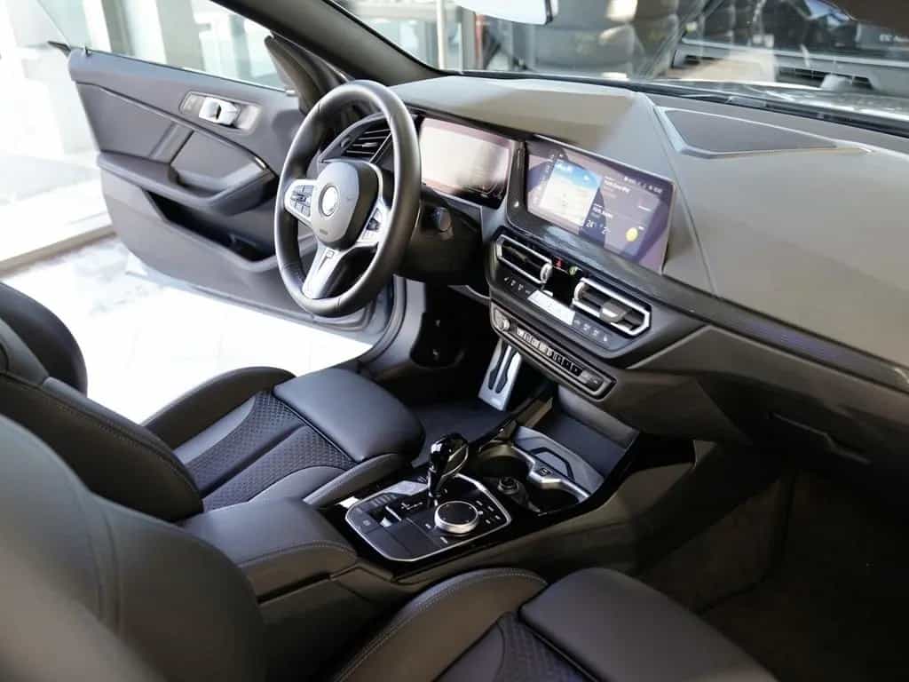 BMW 218 Gran Coupé 218 Gran Coupe i M Sport 19LM Panorama Kamera 12/2024-photo-11