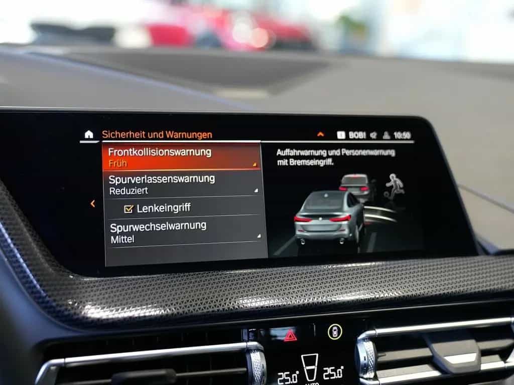 BMW 218 Gran Coupé 218 Gran Coupe i M Sport 19LM Panorama Kamera 12/2024-photo-21
