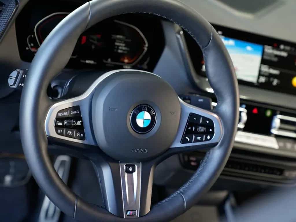 BMW 218 Gran Coupé 218 Gran Coupe i M Sport 19LM Panorama Kamera 12/2024-photo-25