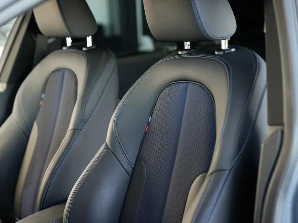BMW 218 Gran Coupé 218 Gran Coupe i M Sport 19LM Panorama Kamera 12/2024-photo-29