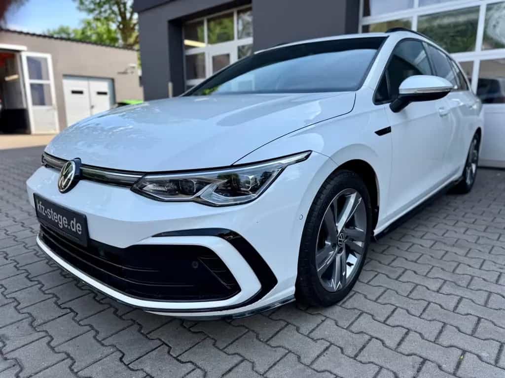 Volkswagen Golf VIII Variant R-Line eTSI/ IQ.Light/ Kamera 04/2021-photo-4
