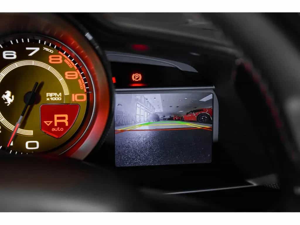 Ferrari 488 GTB 3.9 V8 - ROSSO CORSA METALLIC 01/2017-photo-23