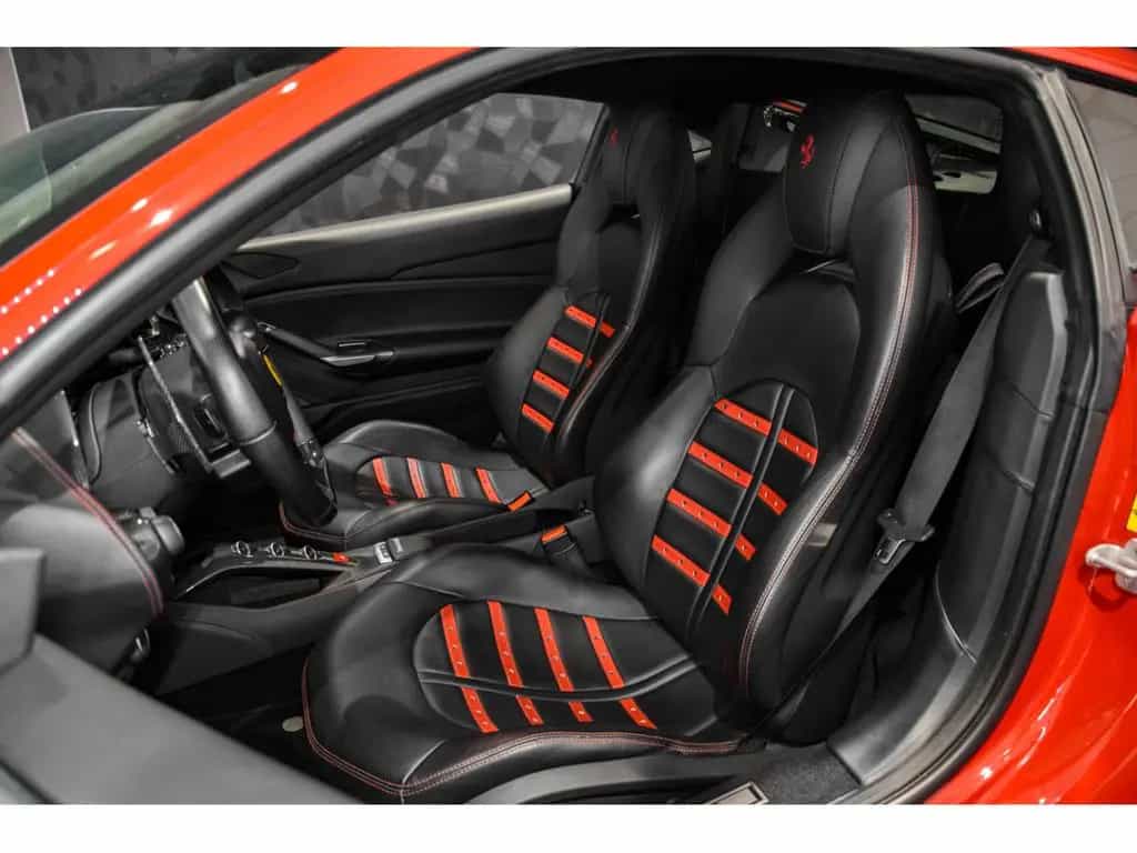 Ferrari 488 GTB 3.9 V8 - ROSSO CORSA METALLIC 01/2017-photo-9