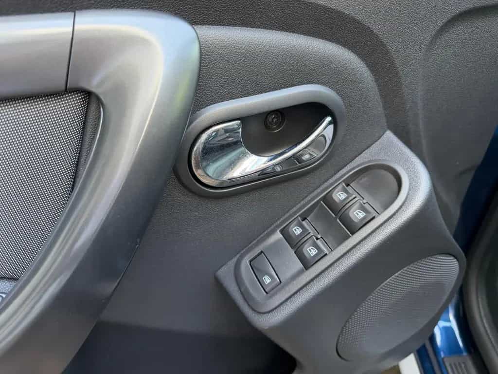 Dacia Duster Prestige 4x2 Navi Sitzheizung Tempomat 10/2016-photo-17