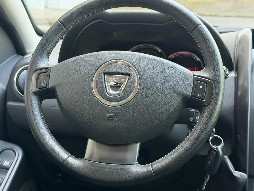 Dacia Duster Prestige 4x2 Navi Sitzheizung Tempomat 10/2016-photo-30