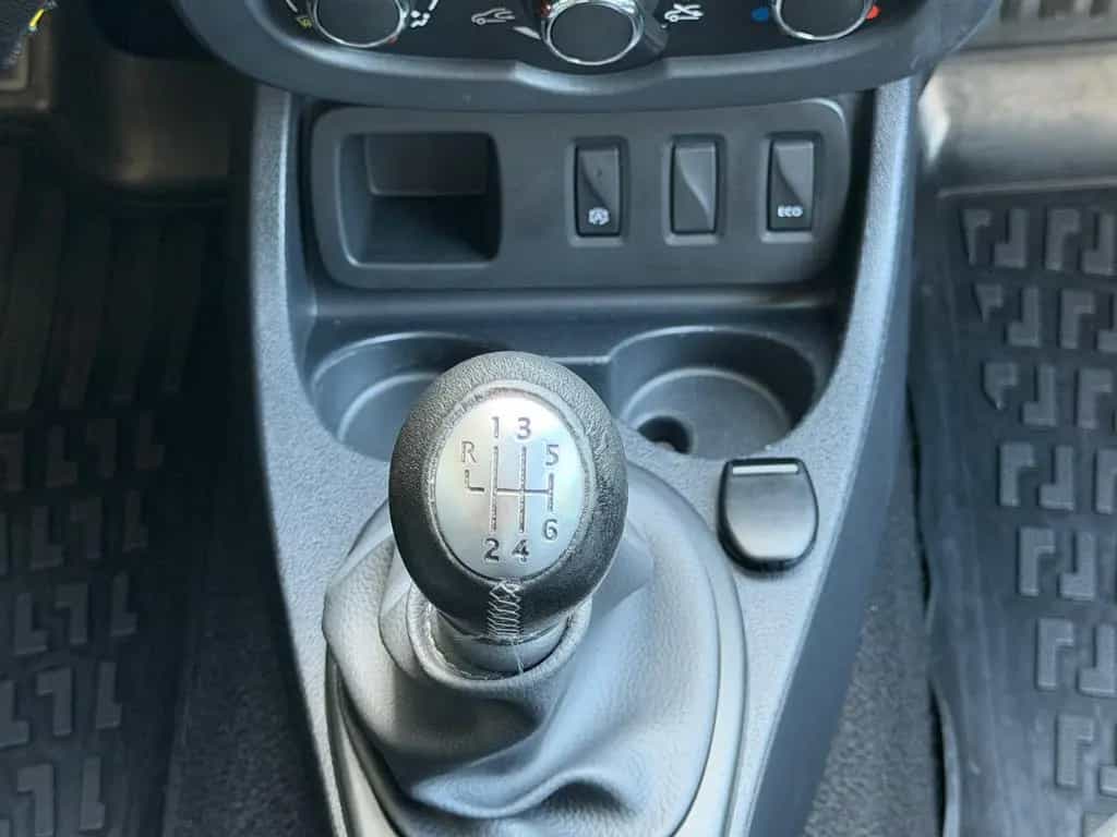 Dacia Duster Prestige 4x2 Navi Sitzheizung Tempomat 10/2016-photo-35