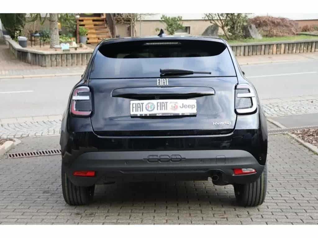 Fiat 600 HYBRID LA PRIMA 1.2 110 PS DCT6 LED NAVI KAM 05/2026-photo-3