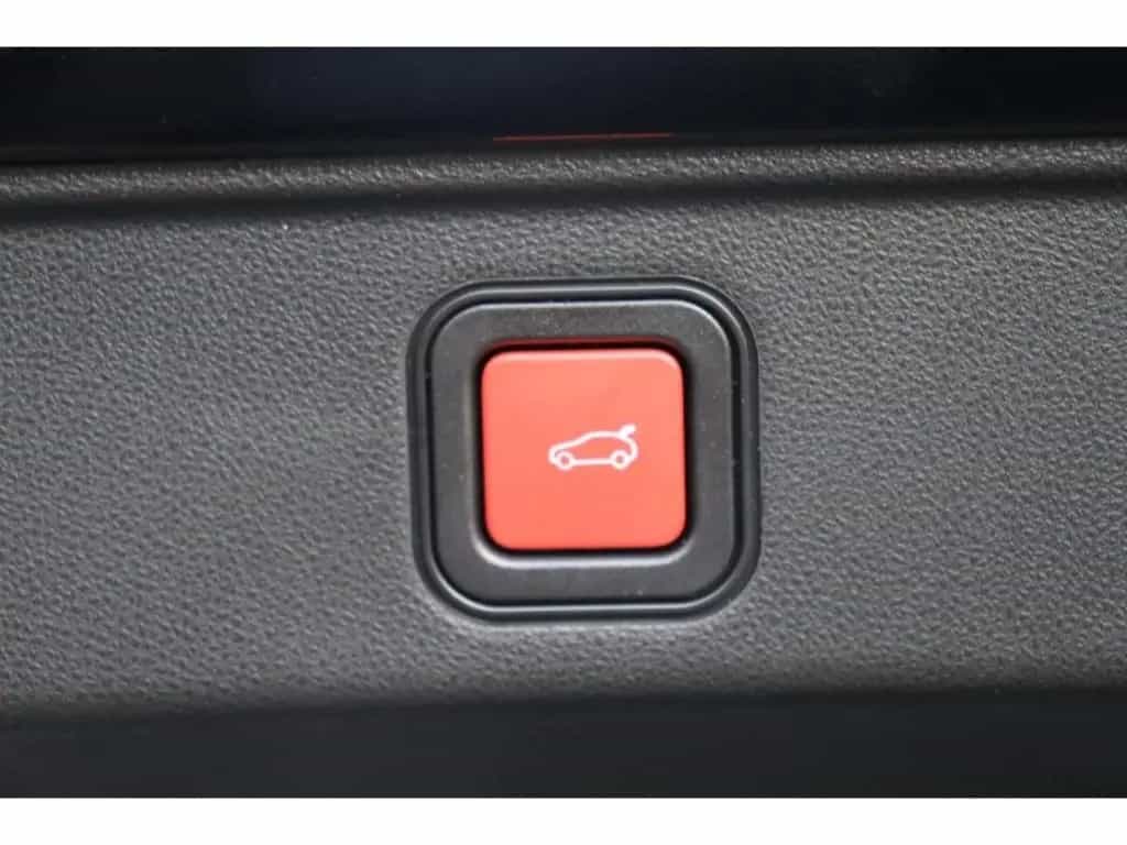 Fiat 600 HYBRID LA PRIMA 1.2 110 PS DCT6 LED NAVI KAM 05/2026-photo-35