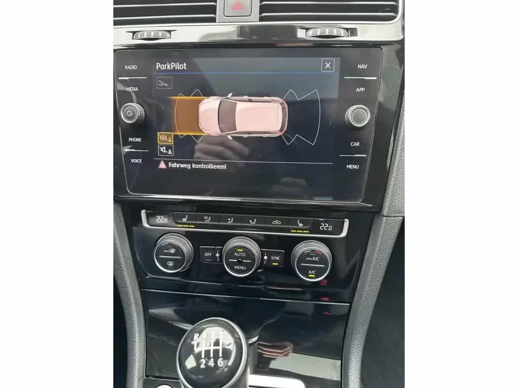 Volkswagen Golf VII Highline BlueMotion *Navi*LED*RüKa 11/2019-photo-17