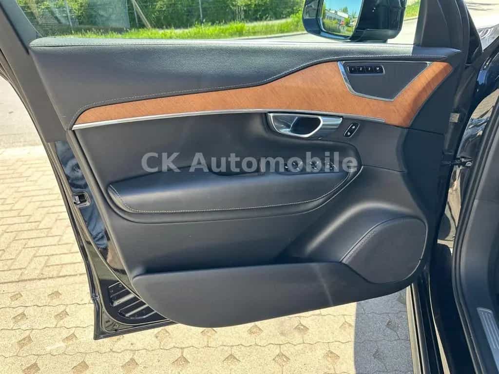 Volvo XC90 T5 Inscription AWD/7Sitze/BLIS/LED/360°/AHK 10/2018-photo-23