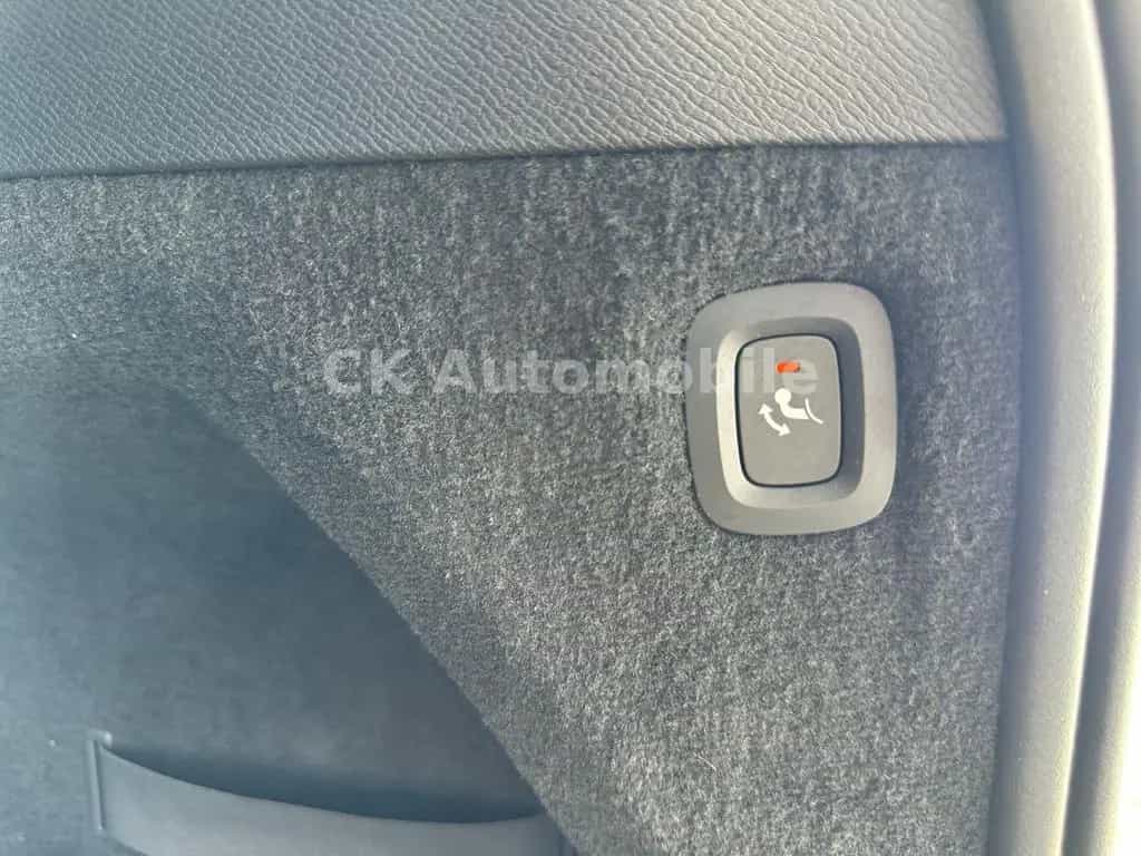 Volvo XC90 T5 Inscription AWD/7Sitze/BLIS/LED/360°/AHK 10/2018-photo-34