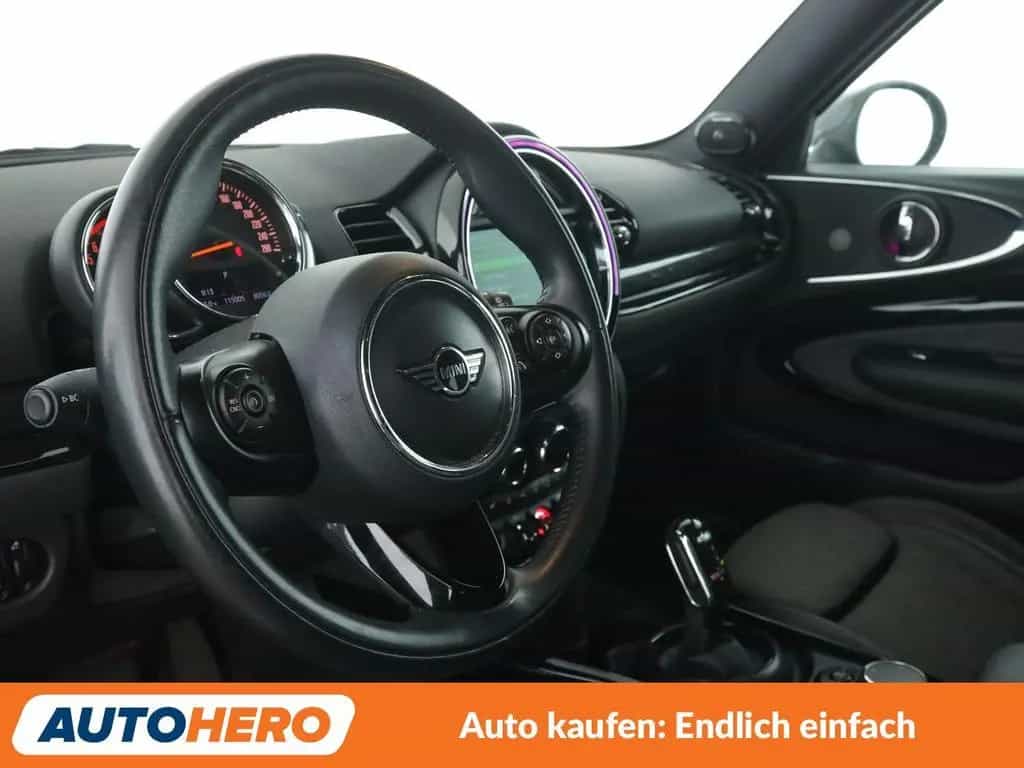 MINI Cooper Clubman Clubman Cooper Aut.*NAVI*LED*PDC*SHZ*ALU*TEMPO* 09/2018-photo-10