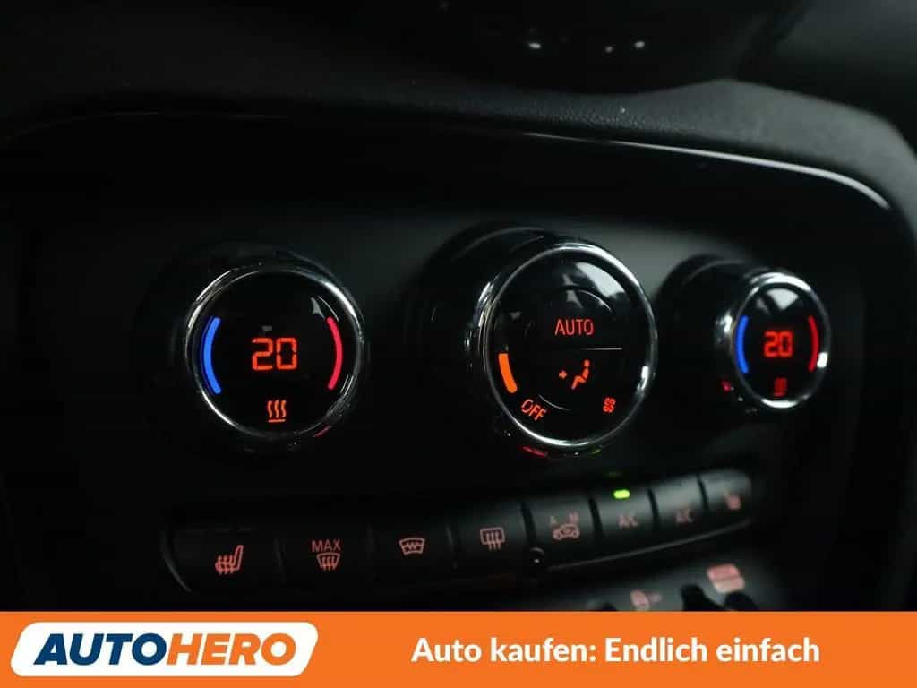 MINI Cooper Clubman Clubman Cooper Aut.*NAVI*LED*PDC*SHZ*ALU*TEMPO* 09/2018-photo-23