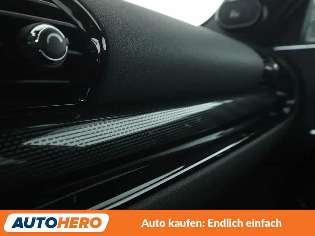 MINI Cooper Clubman Clubman Cooper Aut.*NAVI*LED*PDC*SHZ*ALU*TEMPO* 09/2018-photo-34