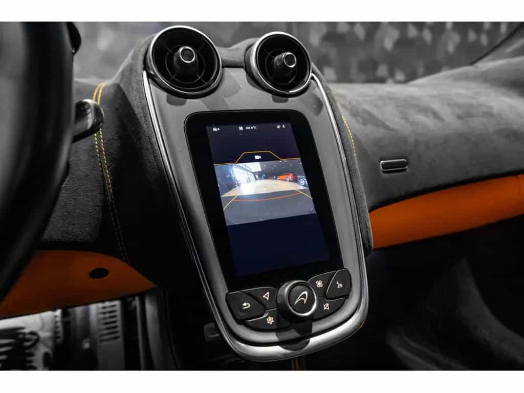 McLaren 570S Coupé 3.8l V8 02/2018-photo-13