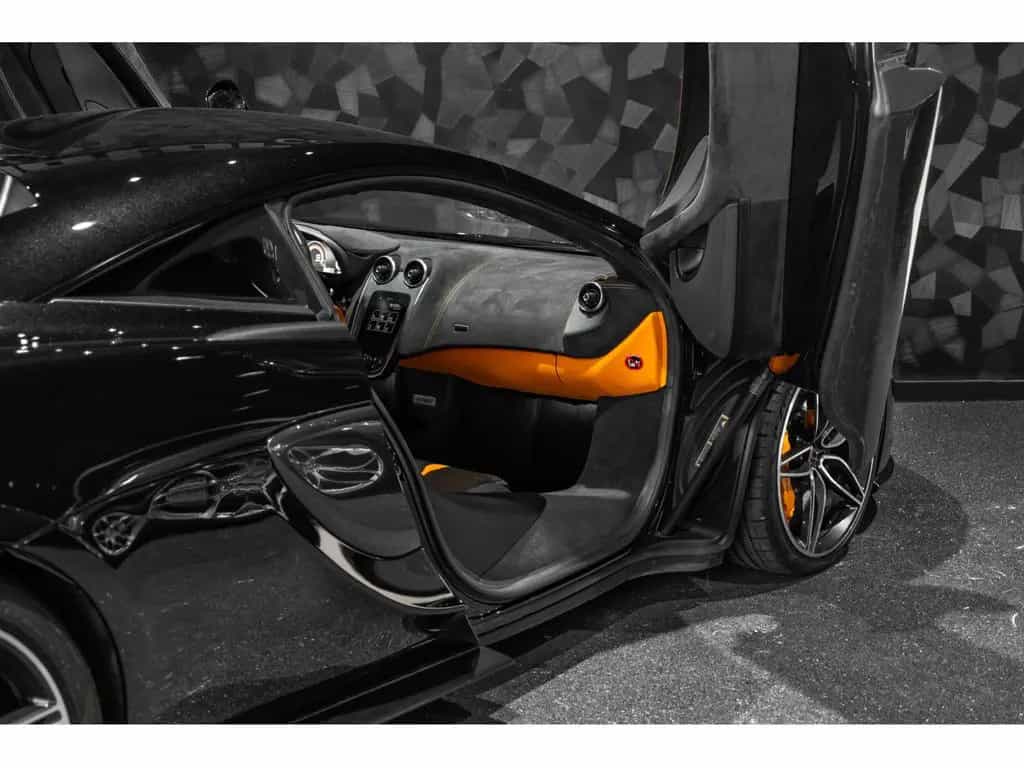 McLaren 570S Coupé 3.8l V8 02/2018-photo-25