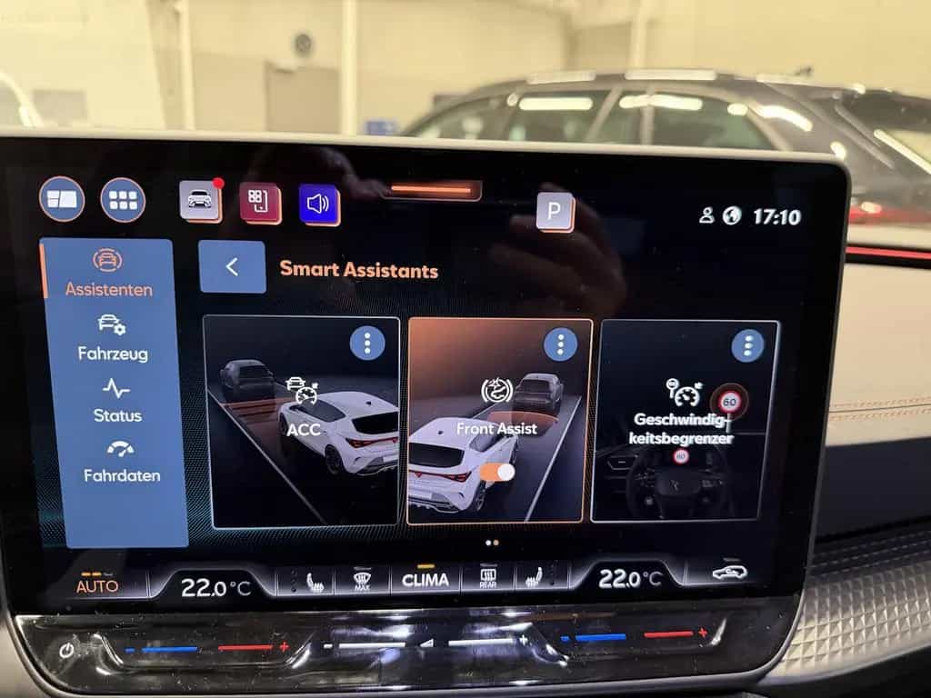 Cupra Leon 1.5eTSI DSG Assist XL Navi Matrix LED 06/2025-photo-26