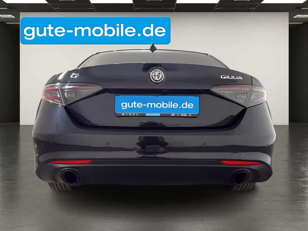 Alfa Romeo Giulia 2.0 Ti Q4 | MATRIX | 18" | LEDER | SHZ 05/2023-photo-7