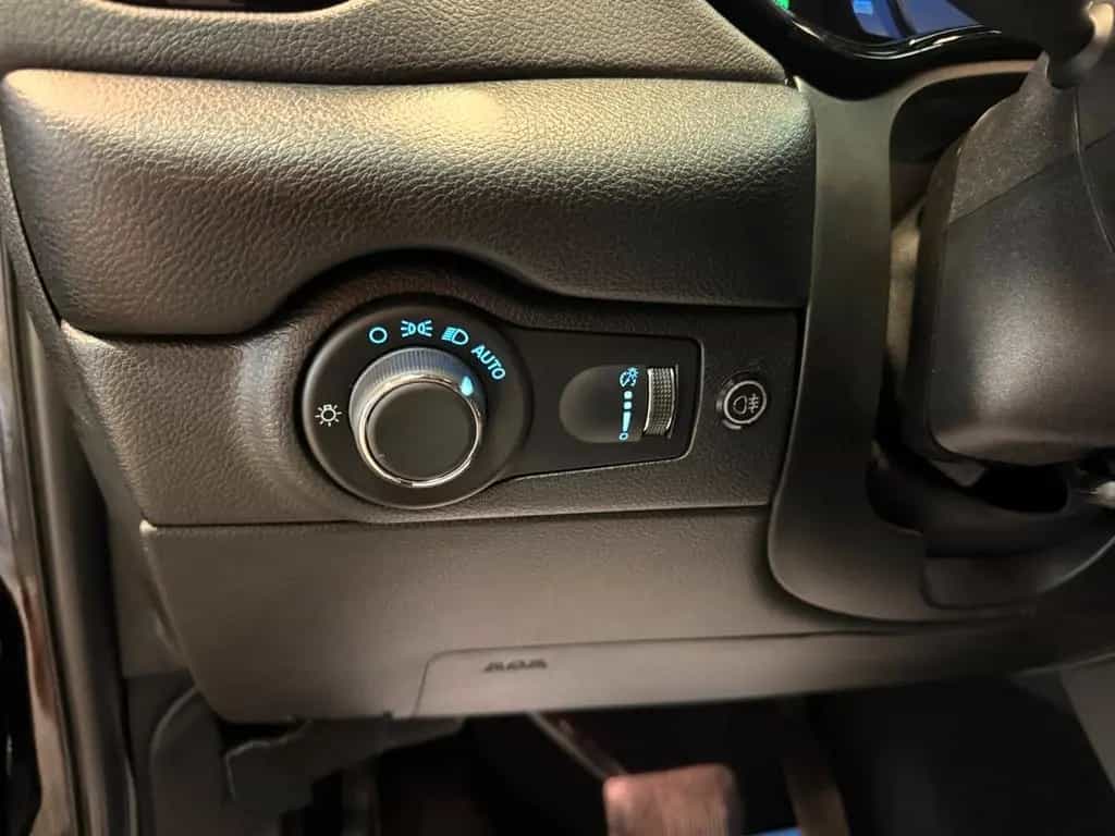Dodge Durango 5.7 R/T V8 4x4 / Keyless / LED / 6 Sitze 03/2024-photo-28