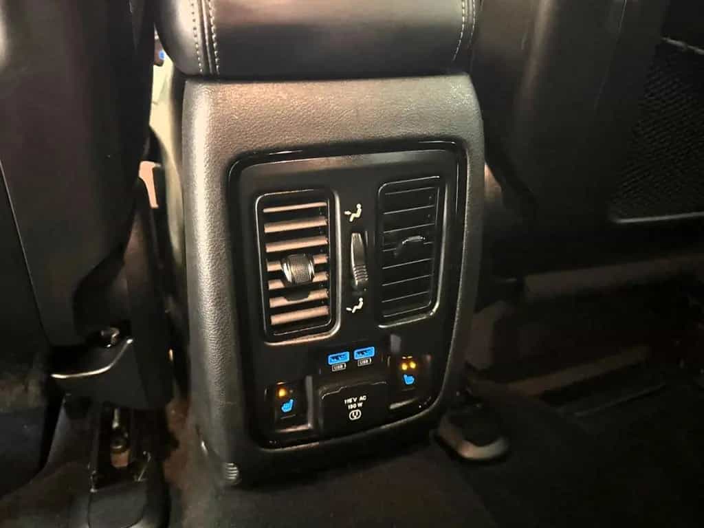 Dodge Durango 5.7 R/T V8 4x4 / Keyless / LED / 6 Sitze 03/2024-photo-29