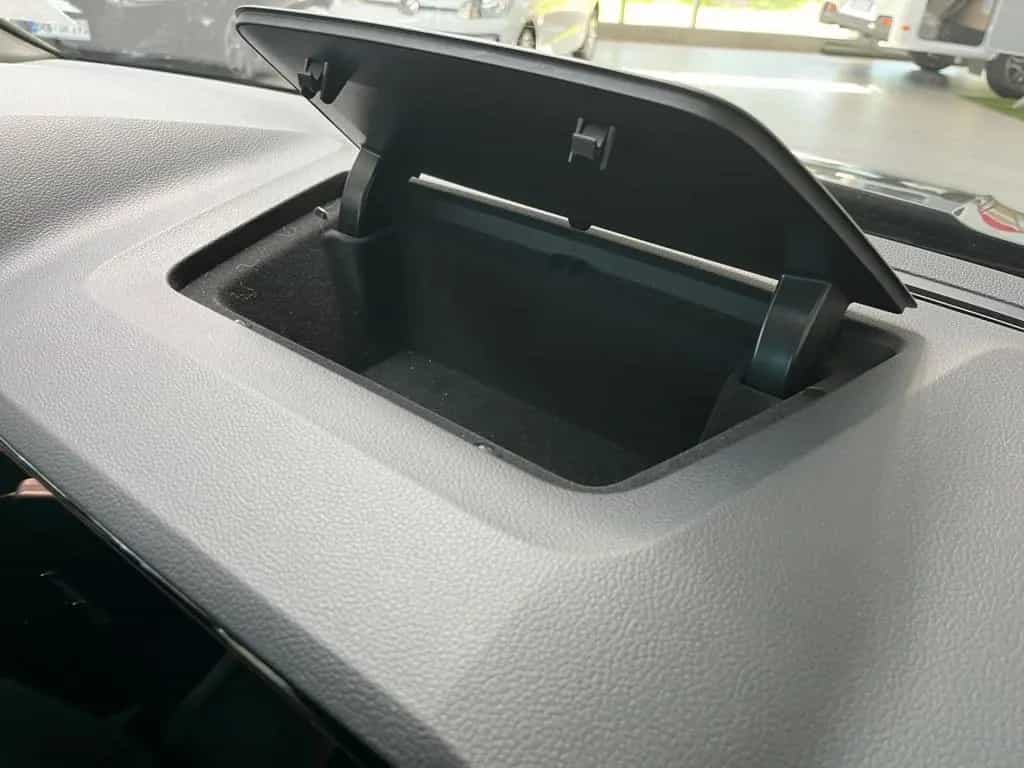 Skoda Karoq Tour 1.5 TSI DSG AHK Schwenkbar 01/2023-photo-22