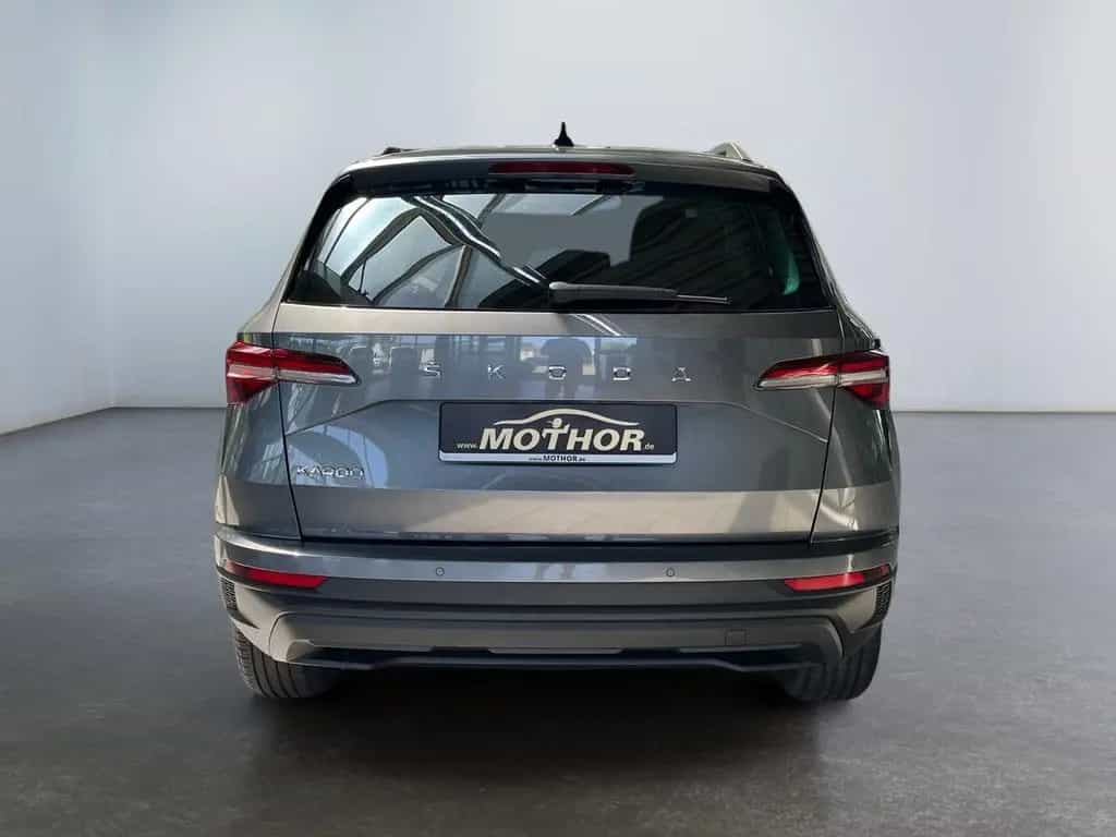 Skoda Karoq Tour 1.5 TSI DSG AHK Schwenkbar 01/2023-photo-4