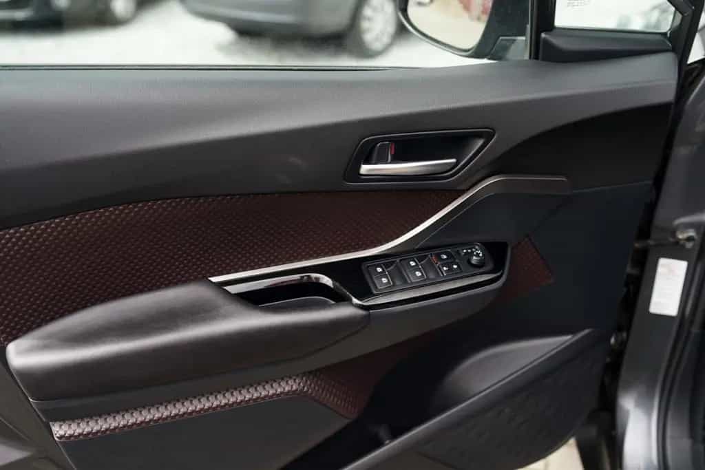 Toyota C-HR Lounge Lenkradheizung Navi Kamera Keyless 07/2017-photo-18
