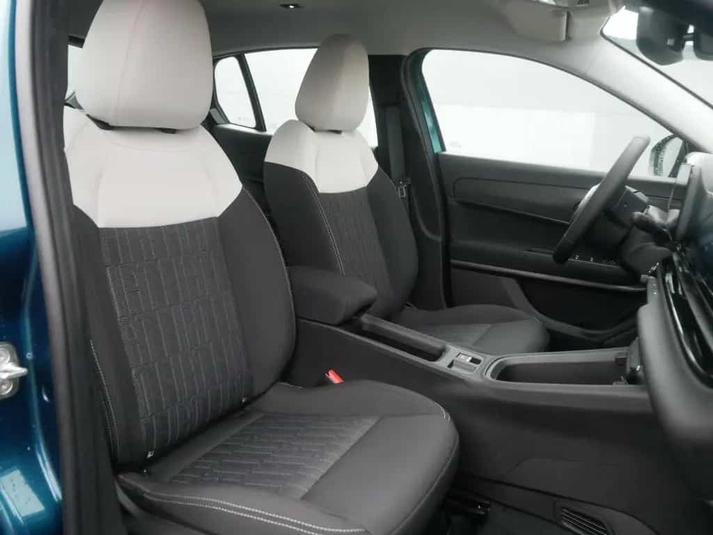 Fiat 600 HYBRID ICON 1.2 110 PS DCT6 KOMFORT NAVI KAM 05/2026-photo-14