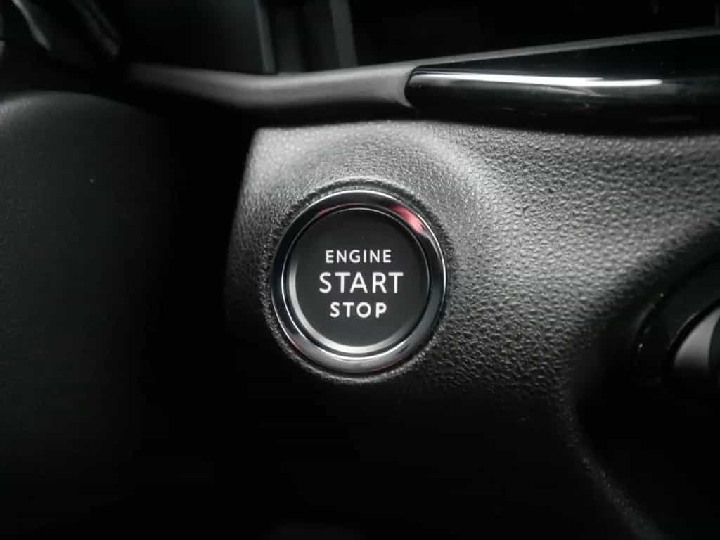 Fiat 600 HYBRID ICON 1.2 110 PS DCT6 KOMFORT NAVI KAM 05/2026-photo-25