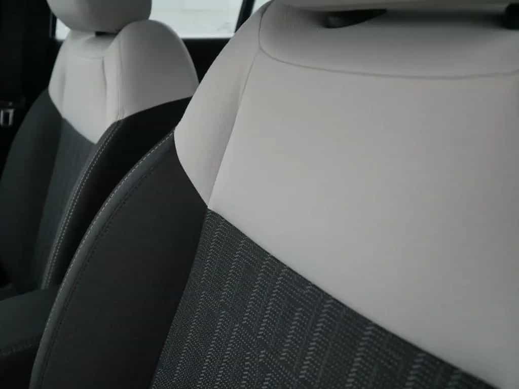 Fiat 600 HYBRID ICON 1.2 110 PS DCT6 KOMFORT NAVI KAM 05/2026-photo-8