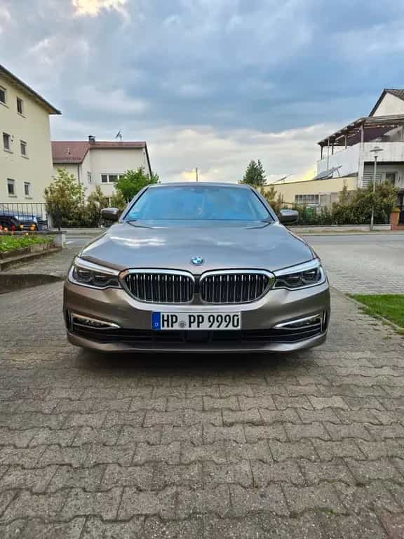 BMW 530 d xDrive A - 10/2017-photo-0
