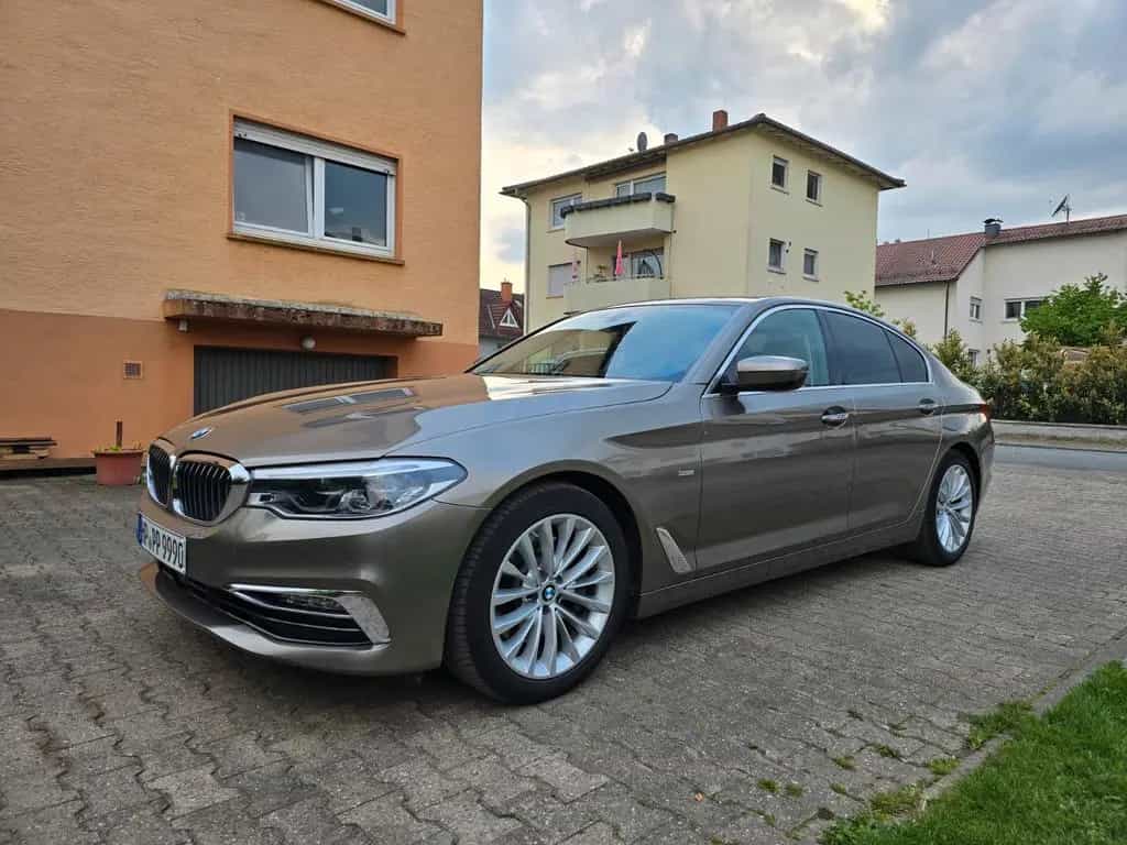 BMW 530 d xDrive A - 10/2017-photo-6