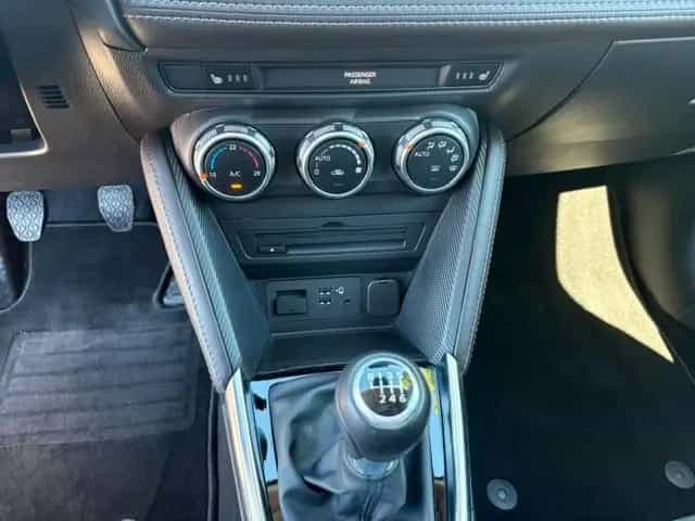 Mazda 2 Benzin 6GS 115PS Kizoku Intense Navi 06/2018-photo-13