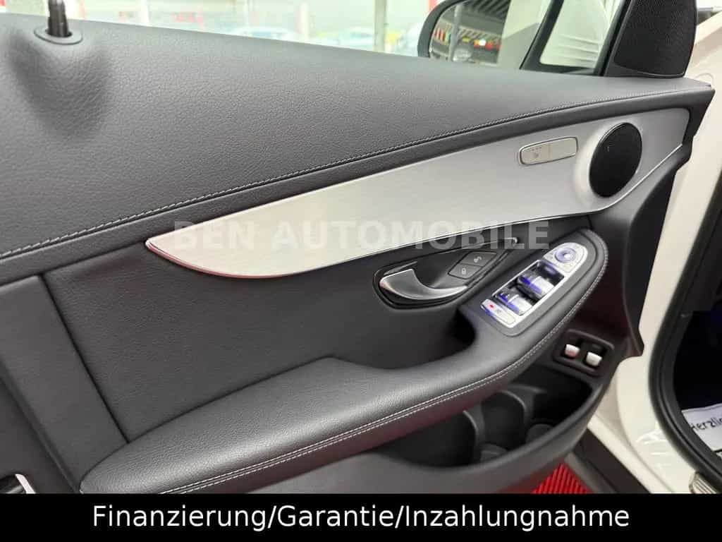 Mercedes-Benz GLC 300 d 4Matic PANO+LED+RFK+AHK 09/2019-photo-1
