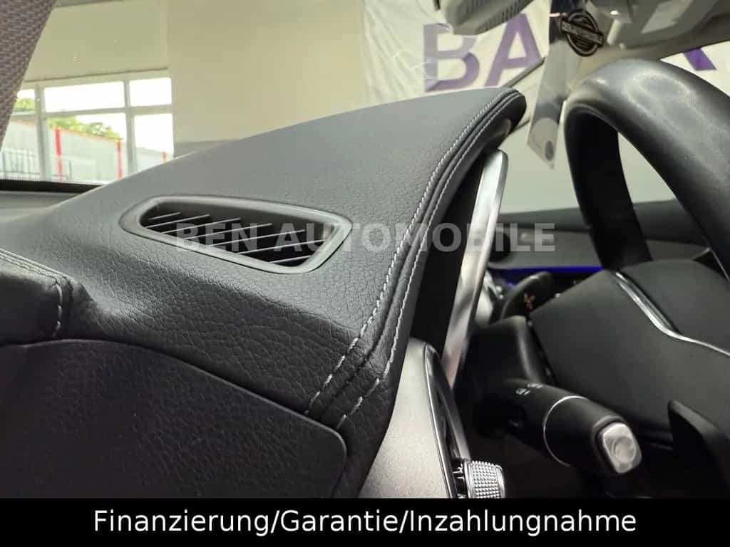 Mercedes-Benz GLC 300 d 4Matic PANO+LED+RFK+AHK 09/2019-photo-17