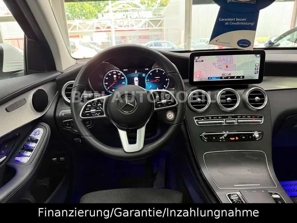 Mercedes-Benz GLC 300 d 4Matic PANO+LED+RFK+AHK 09/2019-photo-25