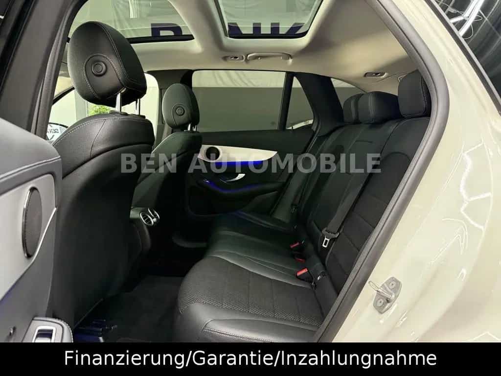 Mercedes-Benz GLC 300 d 4Matic PANO+LED+RFK+AHK 09/2019-photo-26