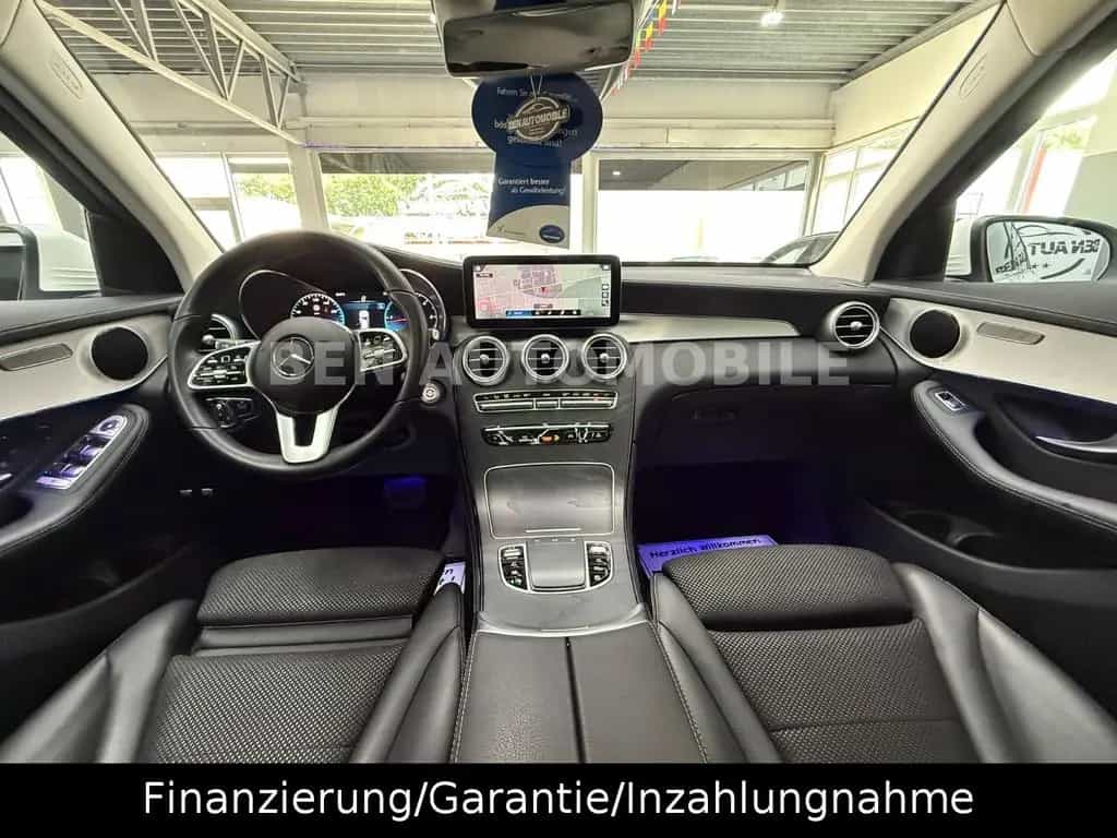 Mercedes-Benz GLC 300 d 4Matic PANO+LED+RFK+AHK 09/2019-photo-27